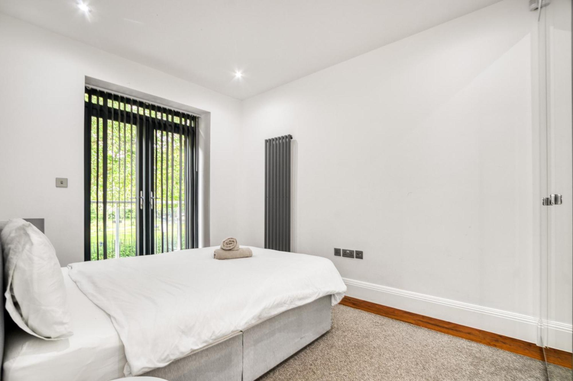 Elegant & Spacious House 3br 3ba Balcony Patio Appartamento Londra